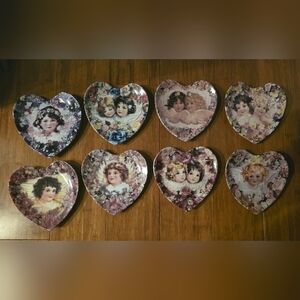 Vintage Heart-Shaped Decorative Plates Set